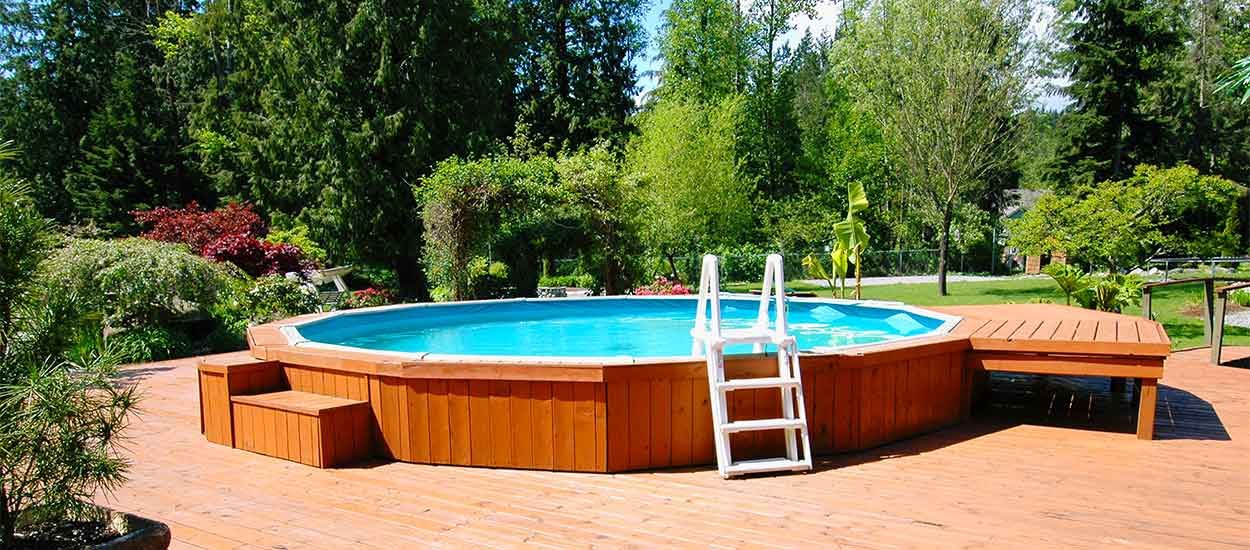 Conseils de pros pour monter votre piscine en bois et en kit