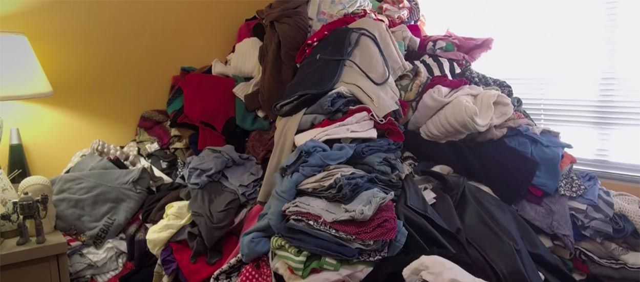 Les associations reçoivent-elles TROP de vêtements à cause de Marie Kondo ?