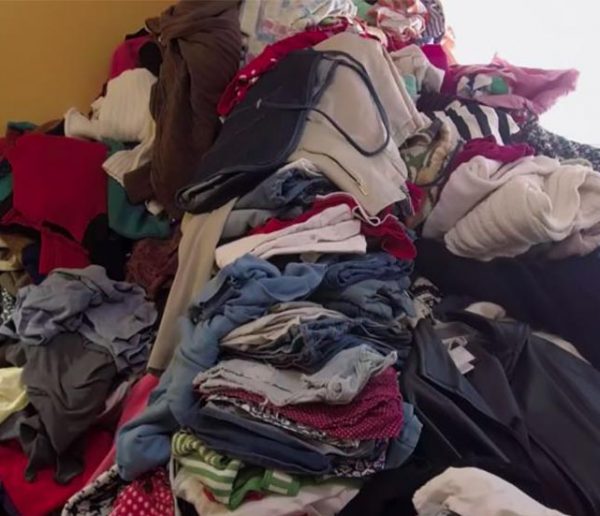 Les associations reçoivent-elles TROP de vêtements à cause de Marie Kondo ?