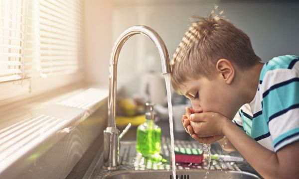 Du tritium dans l'eau potable : faut-il s'inquiéter ?