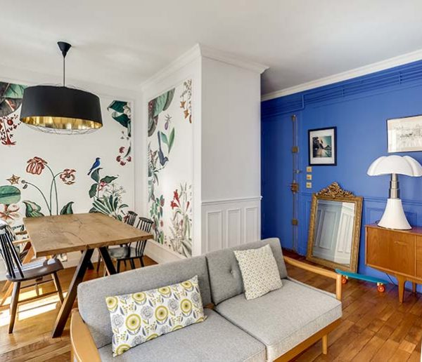 Avant / Après : un appartement défraîchi transformé en oasis bleue