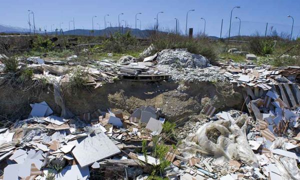 Comment être sûr que vos déchets de chantier ne finiront pas dans une décharge illégale ?