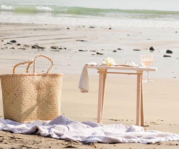 Tuto : Fabriquez une table de plage facile à transporter !
