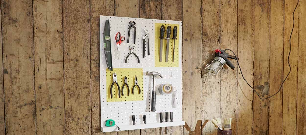 Panneau mural: Outils de menuisier pour le travail du bois - 30 x