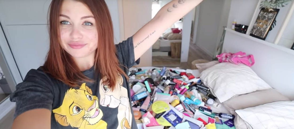 EnjoyPhoenix change de vie et vide son appartement
