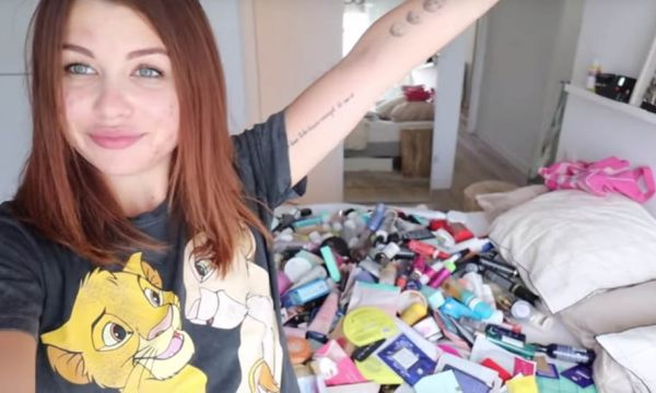 EnjoyPhoenix change de vie et vide son appartement