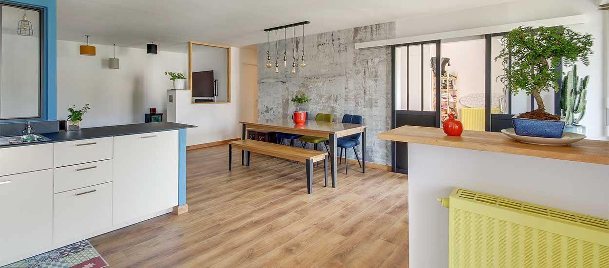8 idées pour créer différents espaces à vivre dans une grande pièce