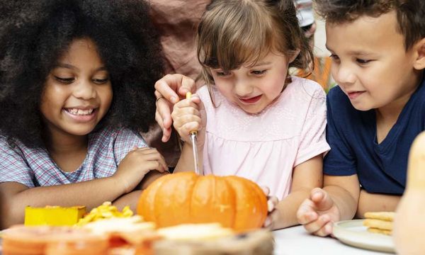 7 tutos mignons à faire avec les enfants pour Halloween