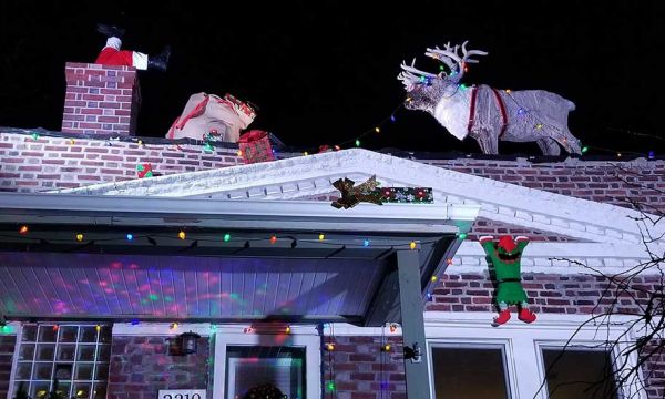 Cette déco loufoque revisite l'esprit de Noël