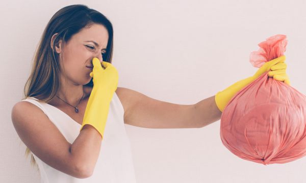 5 astuces écolos pour éviter les mauvaises odeurs de la poubelle