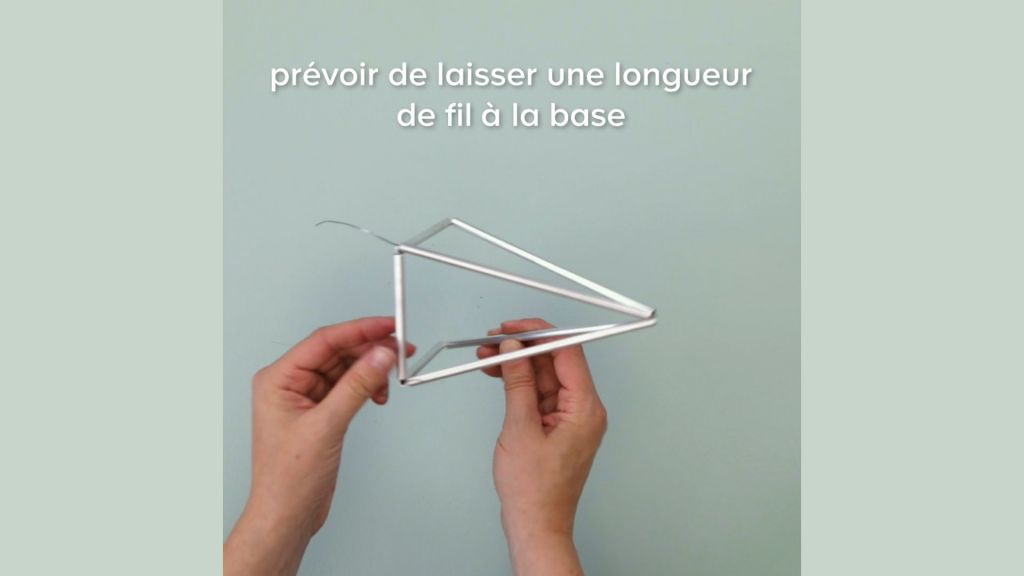 Tuto pour réaliser une étoile en Himmeli étape 13