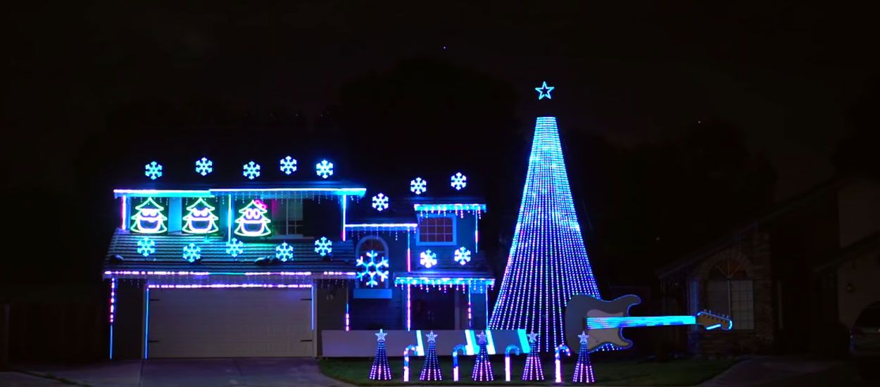 Chaque Noël, la façade de cette maison s'illumine et livre un spectacle musical étonnant