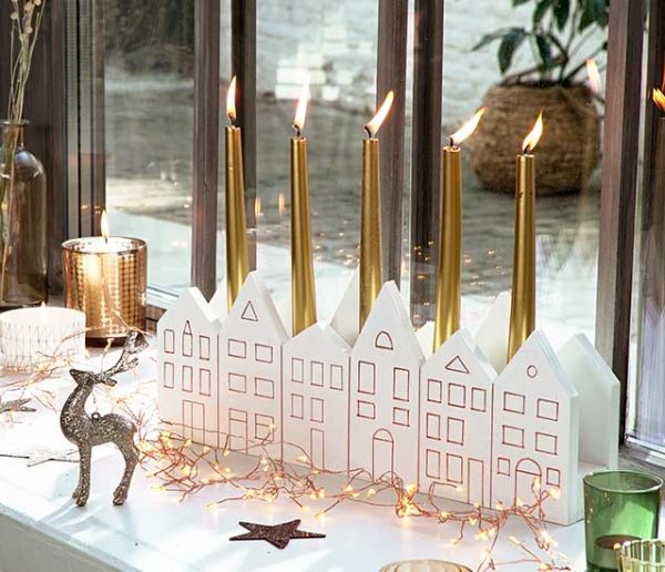Tutoriel : Fabriquez un bougeoir en forme de maisonnettes pour un Noël scandinave