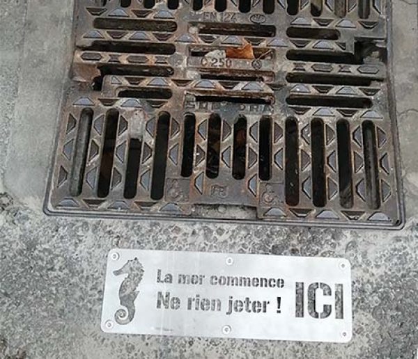 À Sète, on vous invite à ne plus jeter vos mégots dans les grilles d'évacuation d'eau !