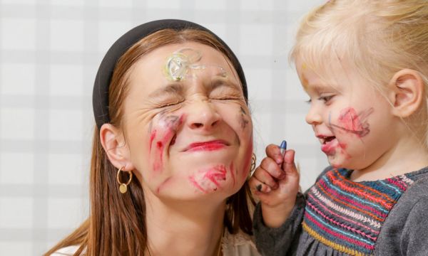 Parents : Comment bien choisir sa nounou et lui confier ses enfants sans stress ?