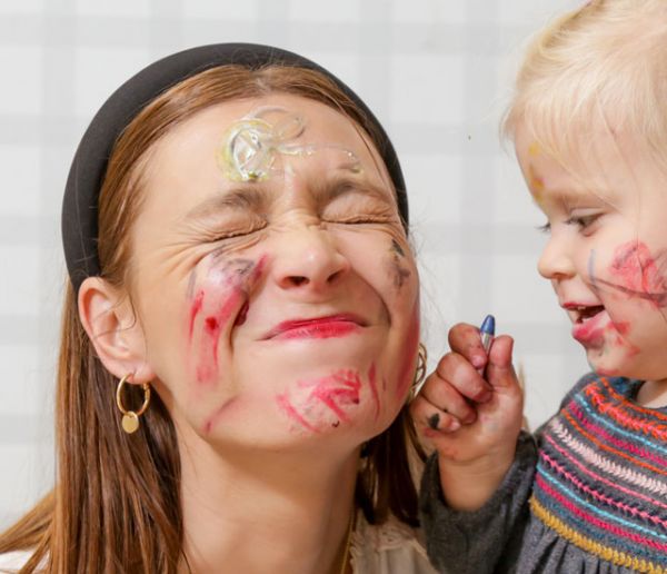 Parents : Comment bien choisir sa nounou et lui confier ses enfants sans stress ?