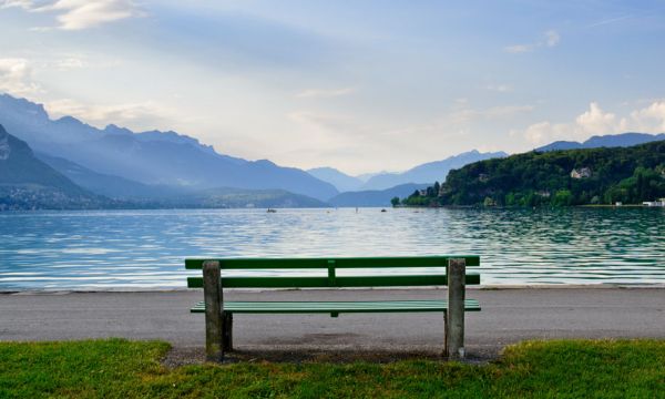 À Annecy, 1500 logements vont être chauffés grâce à l'eau du lac