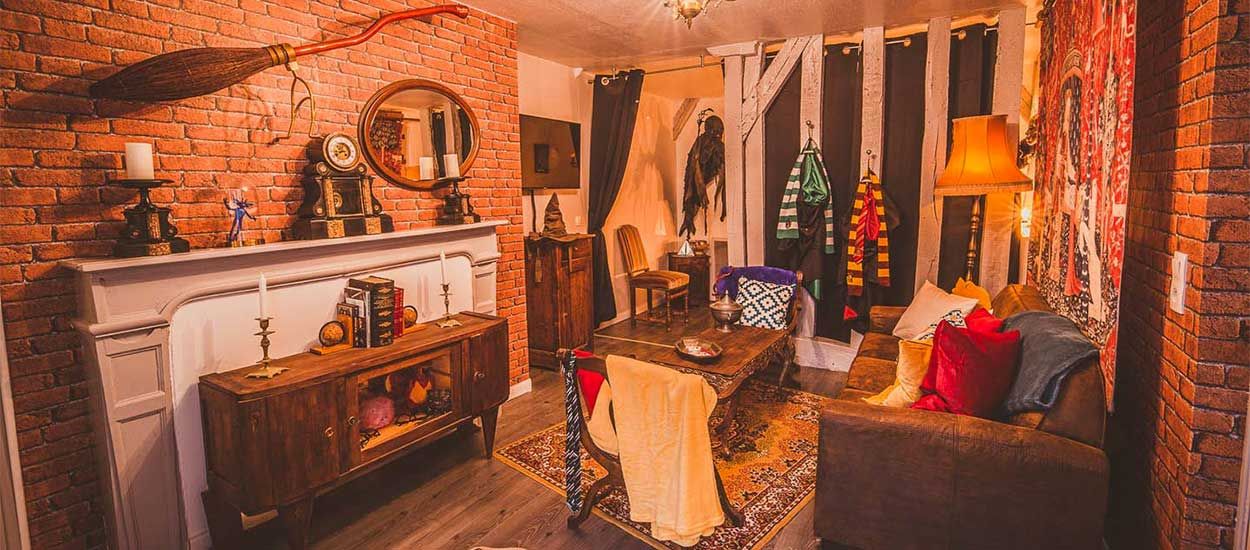 Ces passionnés ont recréé l'univers Harry Potter dans leur appartement