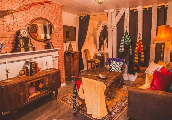 Avoir Images Cet Appartement Est Entierement Decore Pour Les Fans De Harry Potter dernière par