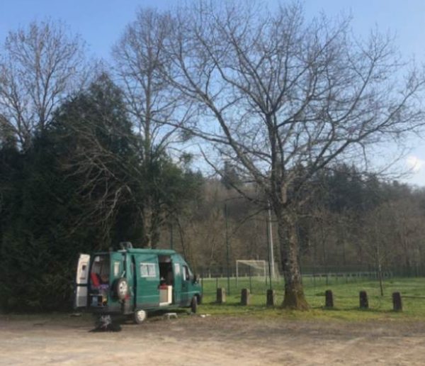 “Rouler, j'en ai besoin, c'est une thérapie” : Pascal, 57 ans, a vendu sa maison pour vivre en van