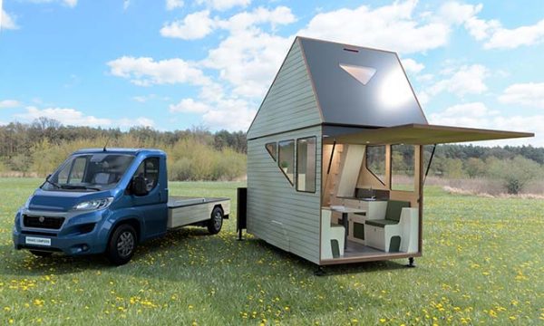 Dans ce camion se cache une minuscule tiny house extensible