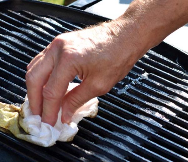 Comment nettoyer facilement son barbecue ?