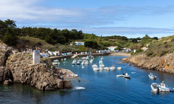 À l'île d'Yeu, 23 maisons partagent l'électricité collectivement grâce à l'énergie solaire
