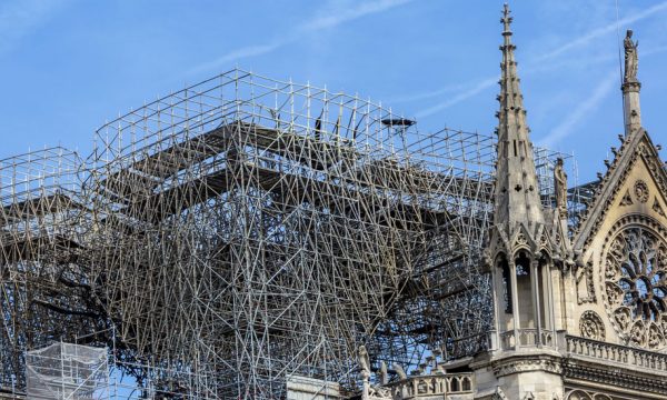 L'affaire est tranchée : Notre-Dame sera reconstruite à l'identique