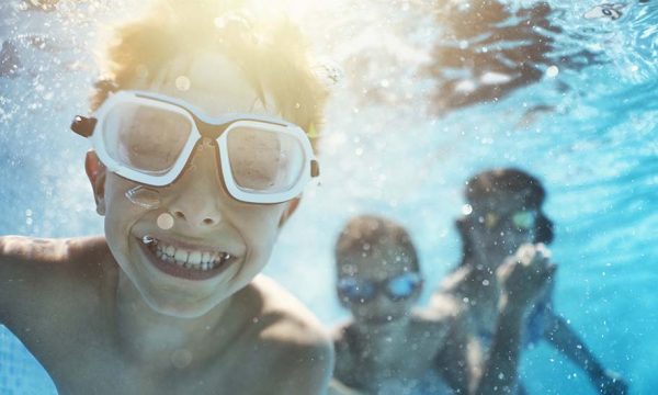 Sur Facebook, un papa partage son histoire et alerte sur les dangers de la piscine