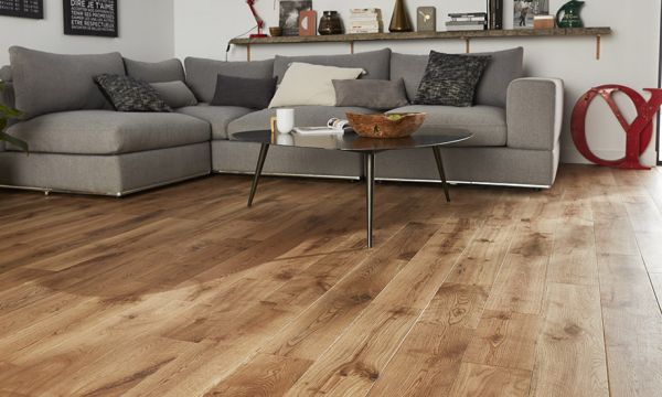 Durabilité, prix, résistance à l'humidité : quel parquet choisir chez soi ?