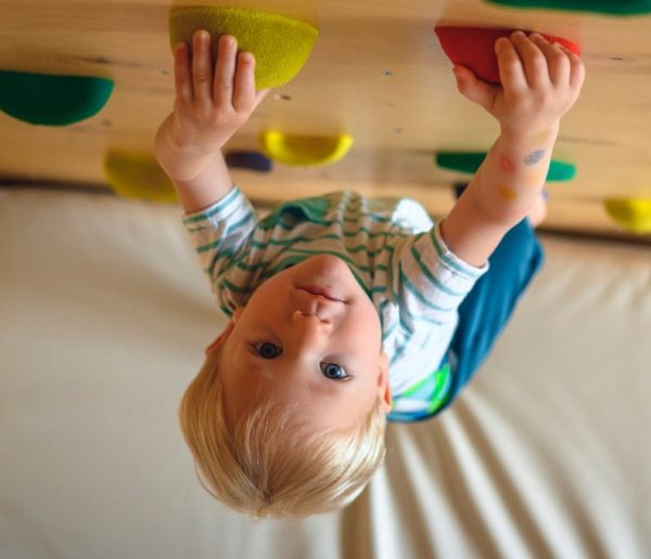 Comment construire un mur d'escalade pour vos enfants en toute sécurité ?