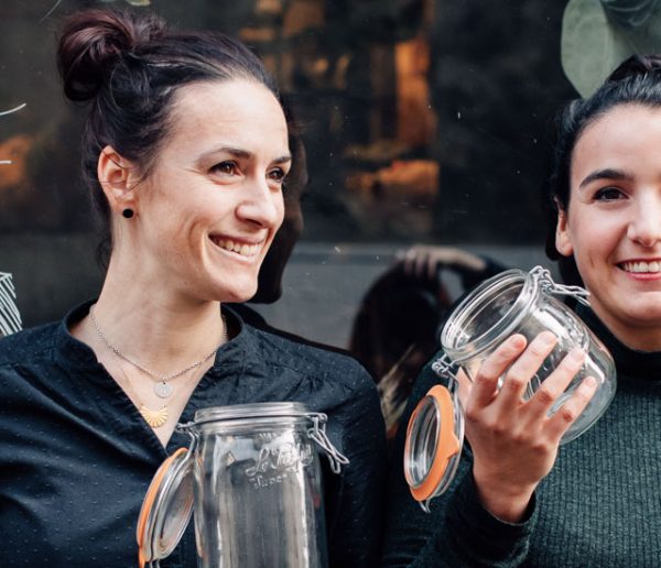 Soeurs et blogueuses zéro déchet : Claire et Camille ont concilié famille et engagement écolo