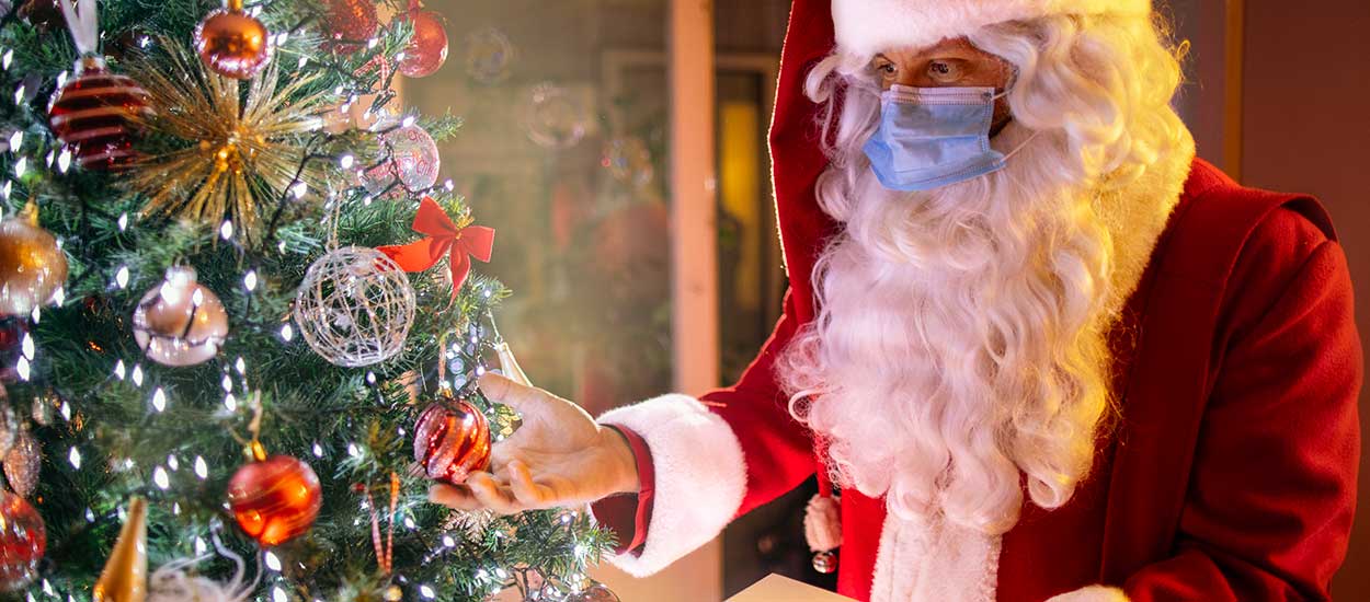 Le Père Noël immunisé contre le Covid-19 pourra distribuer les cadeaux confirme l'OMS
