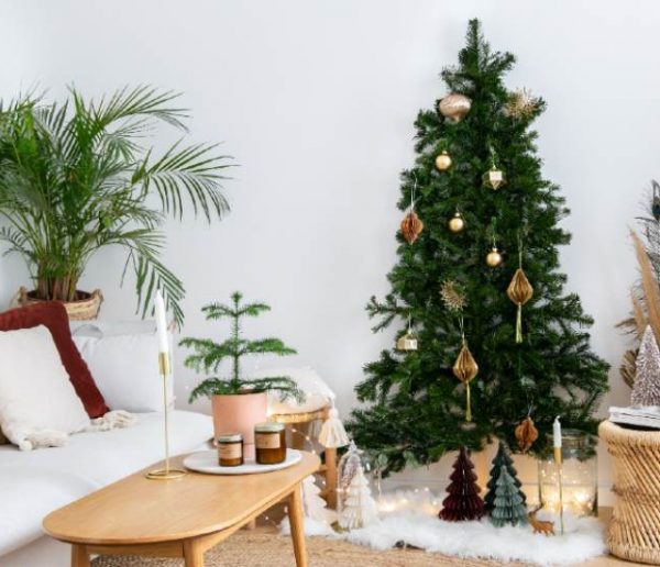 Tuto : Réalisez un vrai/faux sapin de Noël gain de place