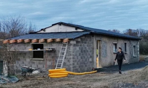 Appel à solidarité : venez aider cette famille en difficulté à rénover sa maison