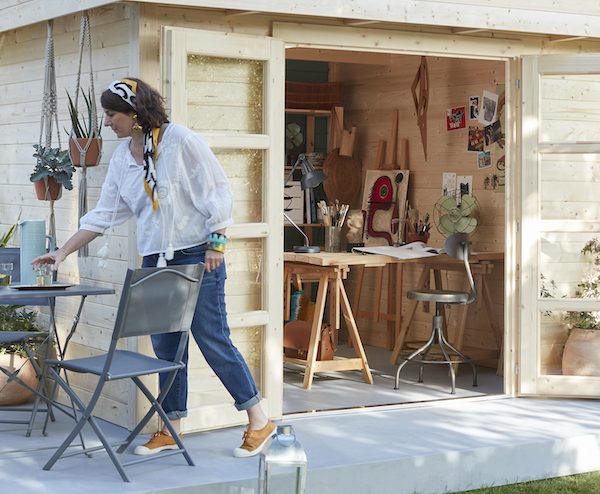 Transformez votre abri de jardin en atelier créatif