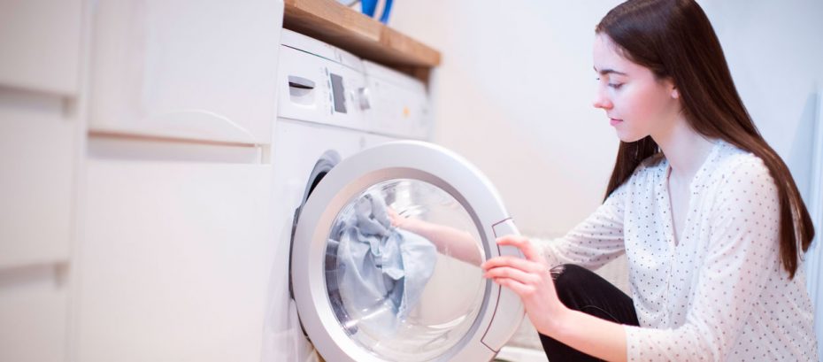 La Femme Qui Habitait En Face De La Fille Partage des tâches : une étude prouve que les filles héritent davantage