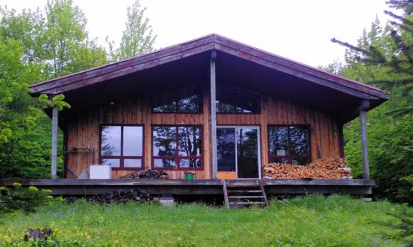 A-t-on le droit de construire une maison en pleine forêt ?