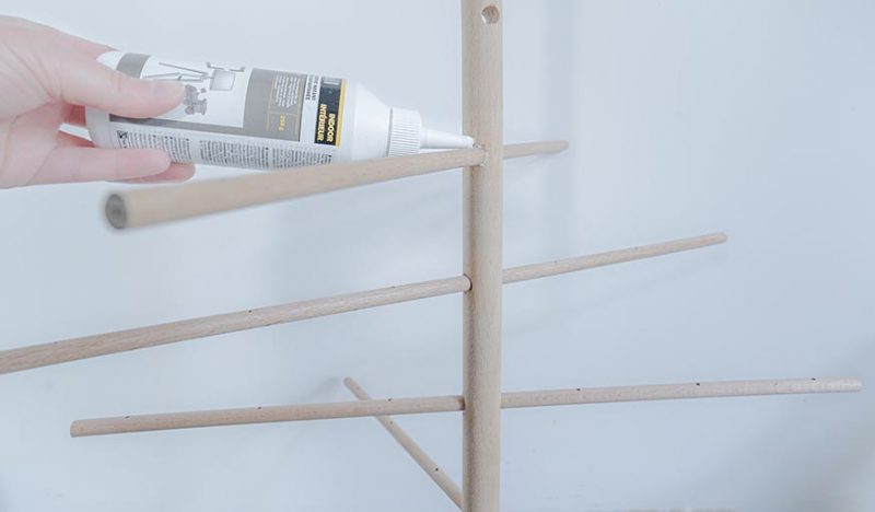 DIY : construire un étendoir à linge joli avec des tourillons