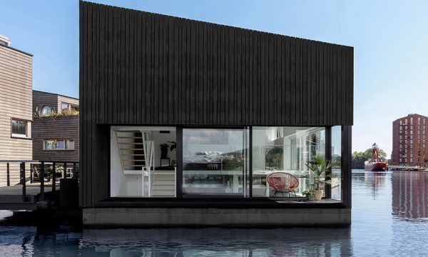 Fonctionnement du quartier autosuffisant de maisons flottantes à Amsterdam