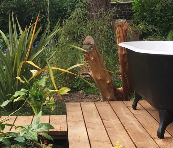 7 idées pour réutiliser une vieille baignoire dans sa déco ou au jardin
