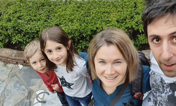 Cette famille désencombre sa maison grâce à l'accompagnement (gratuit) d'une home organiser