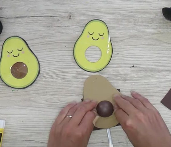 5 tutos pour fabriquer des Pop It maison : vos enfants vont adorer !