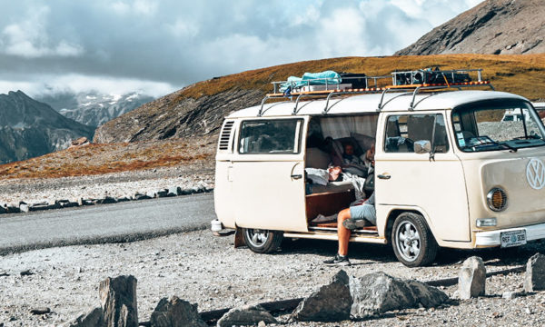 Mais pourquoi tout le monde veut partir en vacances dans un Combi Volkswagen ?