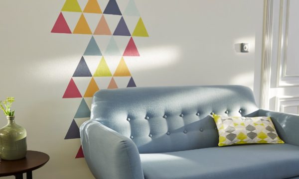 Tuto : Peignez des triangles colorés pour personnaliser un mur