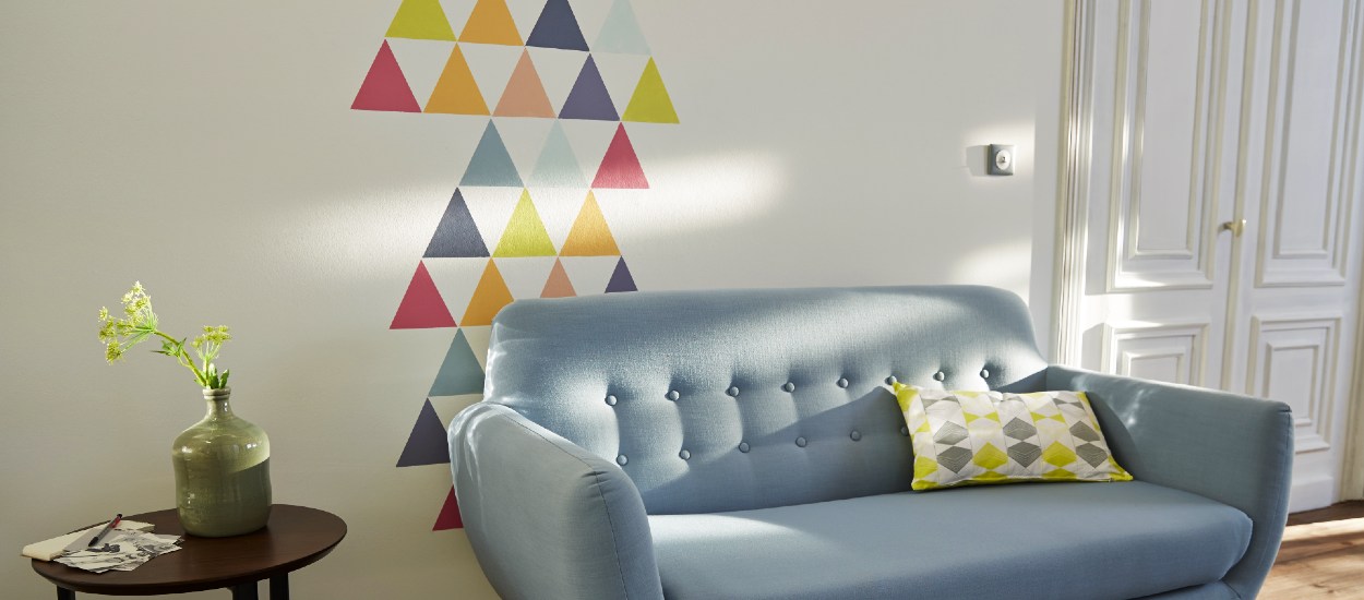 Tuto : Peignez des triangles colorés pour personnaliser un mur