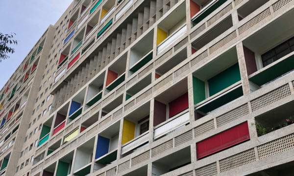 Le Corbusier a inventé Uber Eats à Marseille : nos anecdotes sur la Cité Radieuse