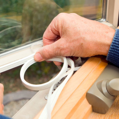 3 astuces pour isoler ses fenêtres du froid sans les remplacer