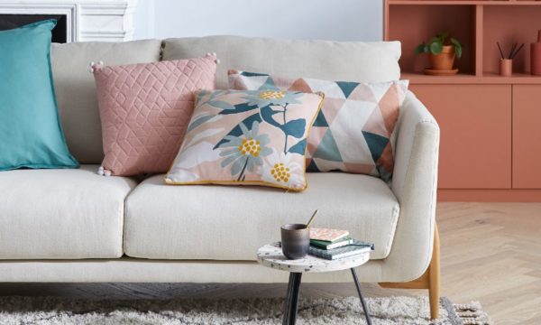 9 inspirations pour faire le plein de coussins, en harmonie avec votre déco