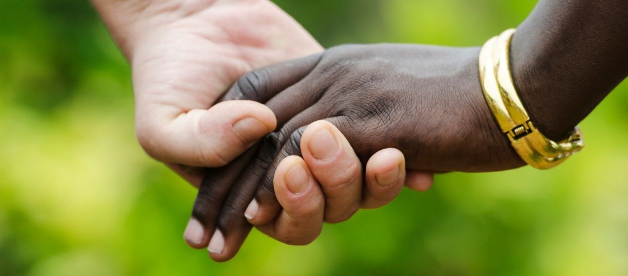 Oriane héberge des personnes migrantes dans son appartement parisien depuis deux ans